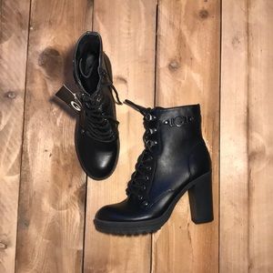 Black Combat Boots 🖤